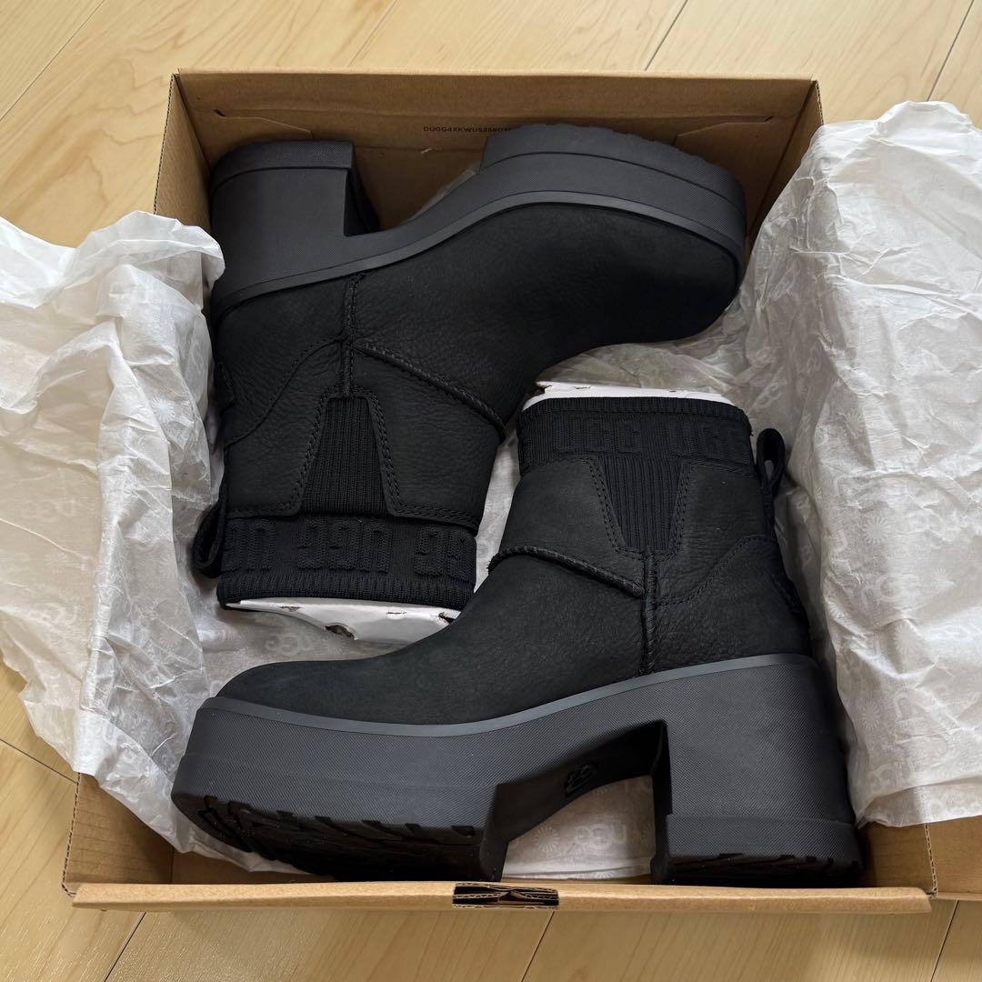 UGG モクシーチェルシー