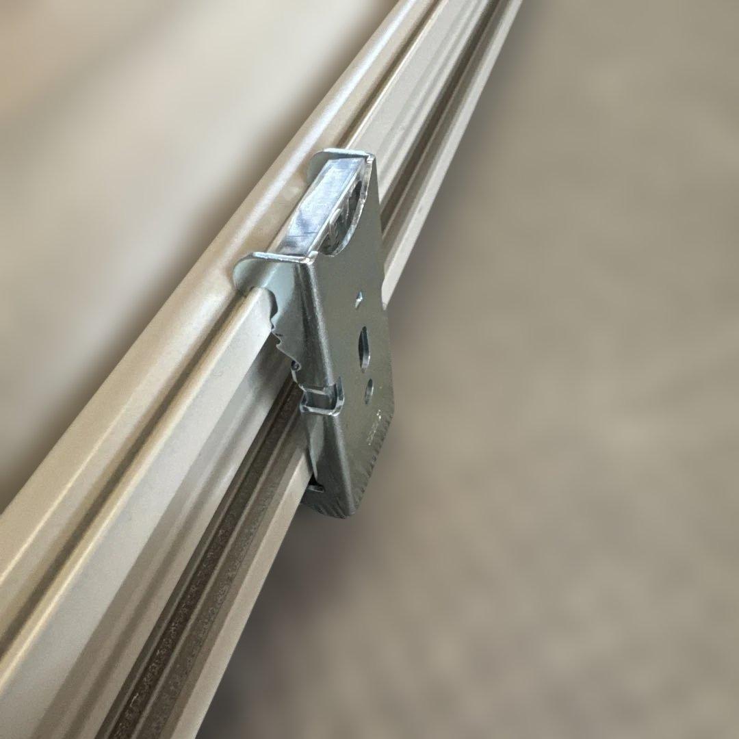 【新品・未使用】TOSO 遮光ロールスクリーン ベージュ