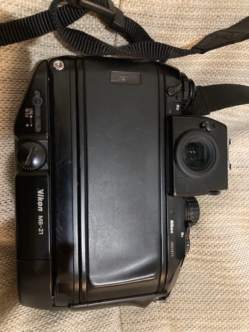 パ*コ様 使用感あり　Nikon F4 一眼レフカメラ MB-21付き　レンズ四