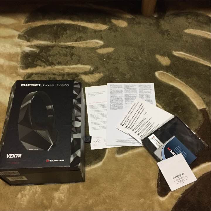 DIESEL ディーゼル ヘッドホン