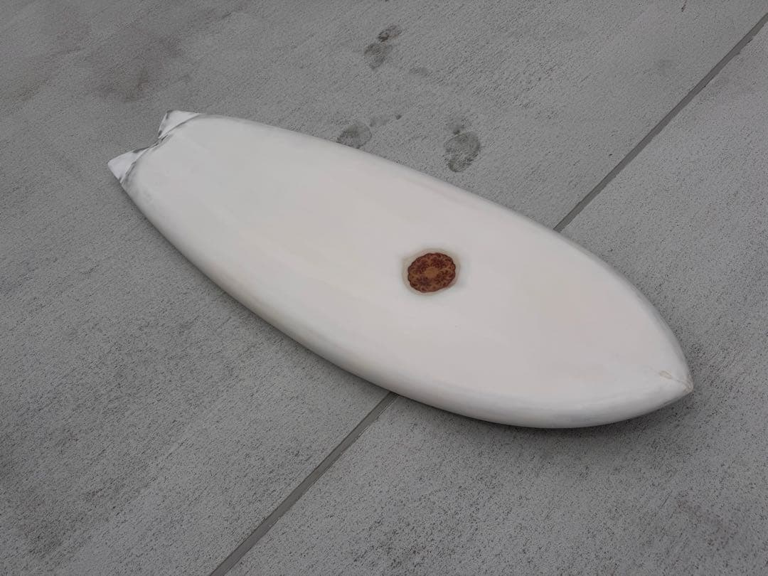 配送可送料無料　 xenosurfboard フレックステール　フィッシュ