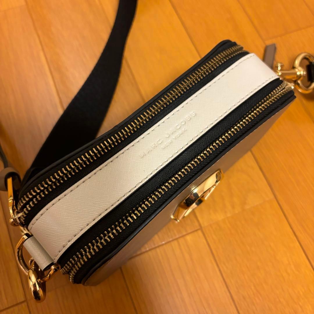 Marc Jacobs ベージュ　ショルダーバッグ
