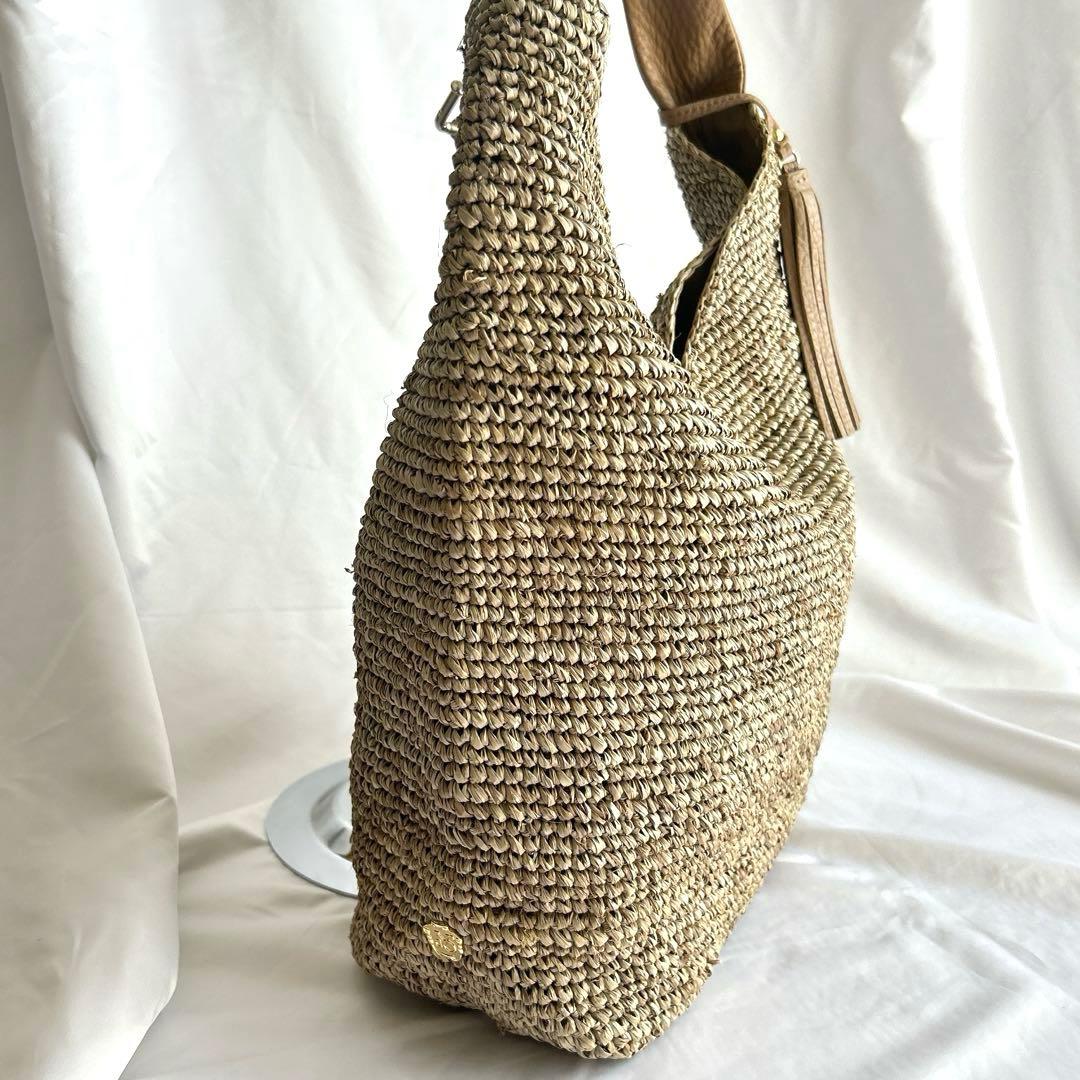 【真夏の大特価SALE！】ヴィオラドーロ　カゴバッグ　トートバッグ　タッセル