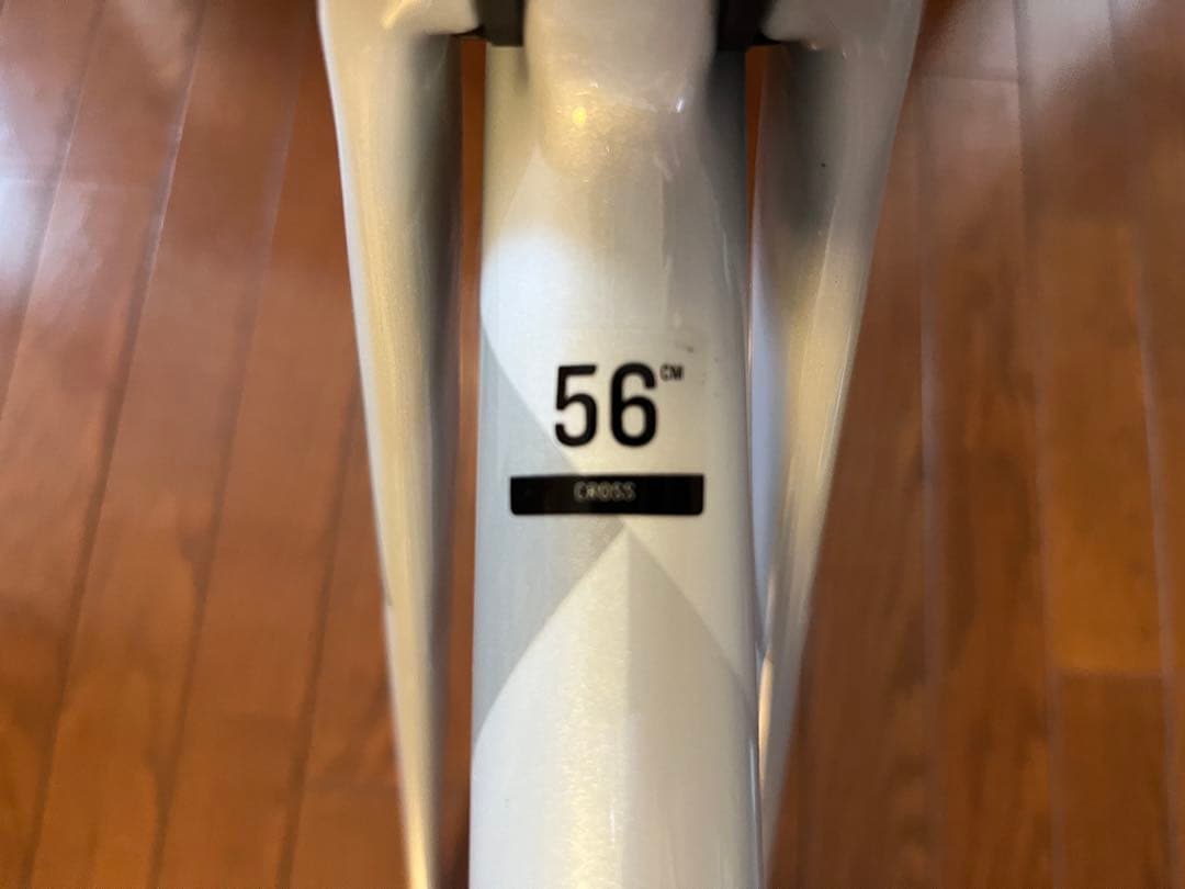 フ*S様 TREK フレームセット 現行モデル　【トップチューブの割れあり】