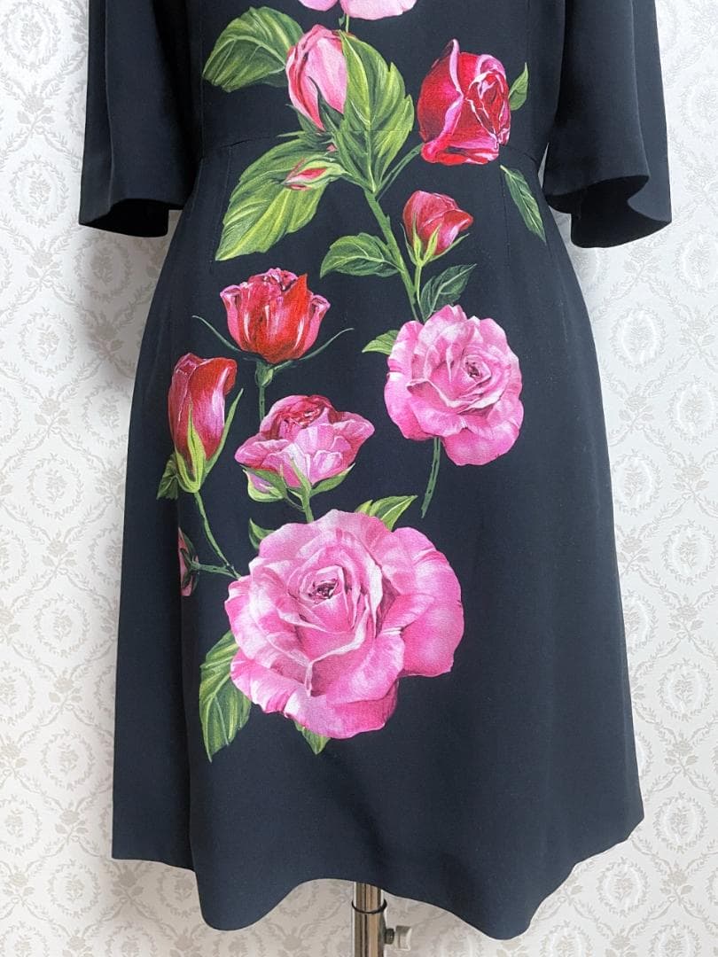 DOLCE&GABBANA ドルチェ&ガッバーナ ローズ柄ワンピース 薔薇柄