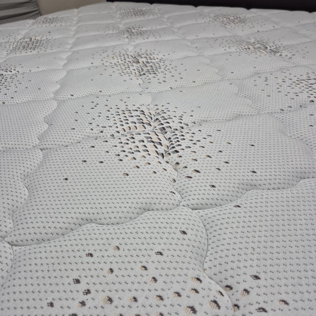 シモンズ クイーン170 ゴールデンバリュー