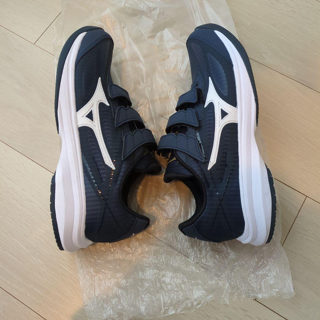 Mizuno ウエーブライトレボランエリート　トレーニングシューズ