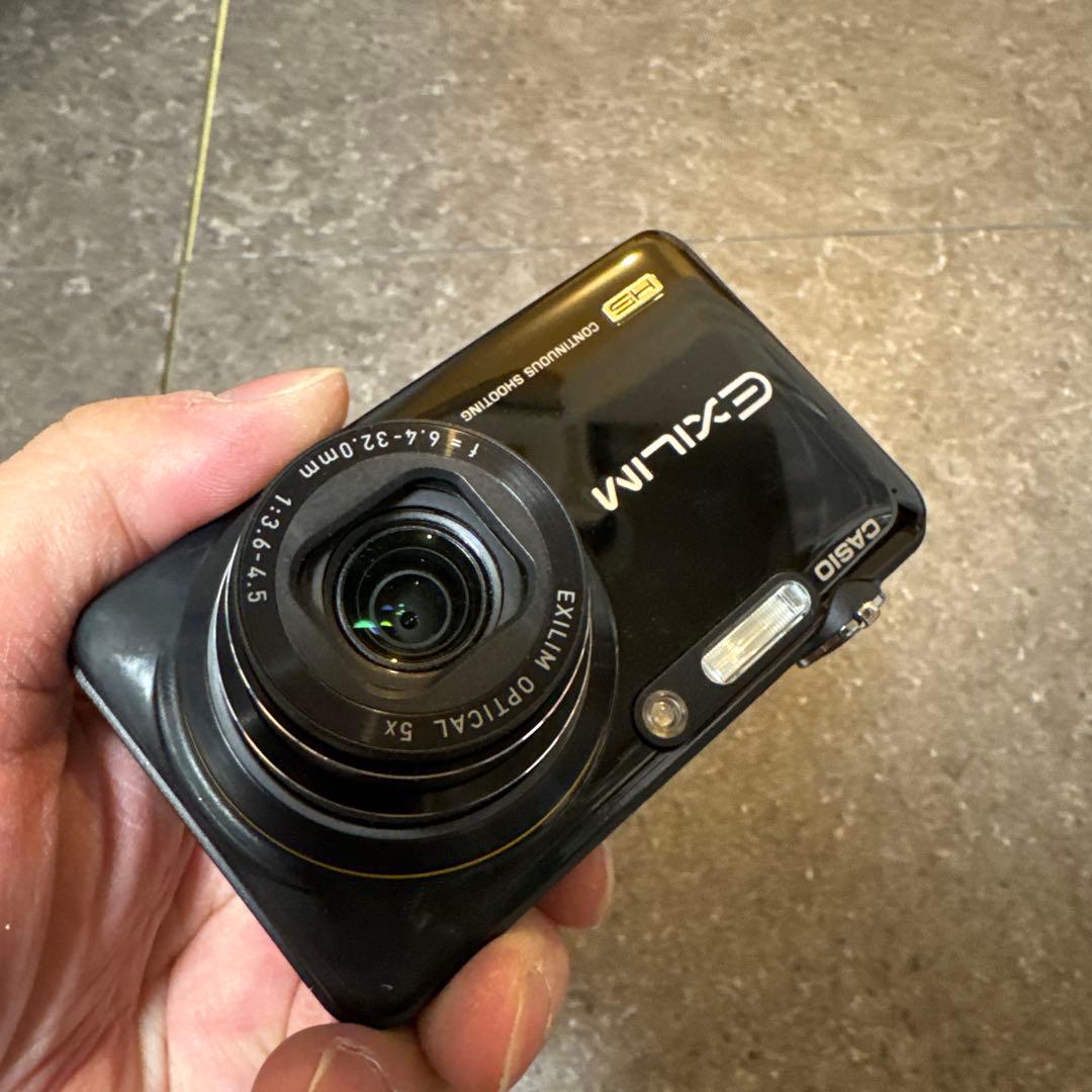 CASIO EXILIM EX-FC150 ブラック