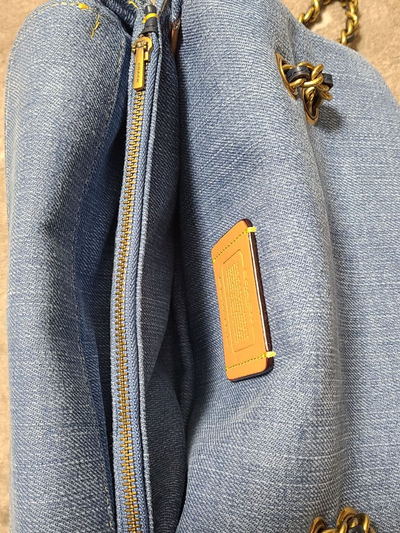 美品 COACH デニム キルティング ショルダーバッグ