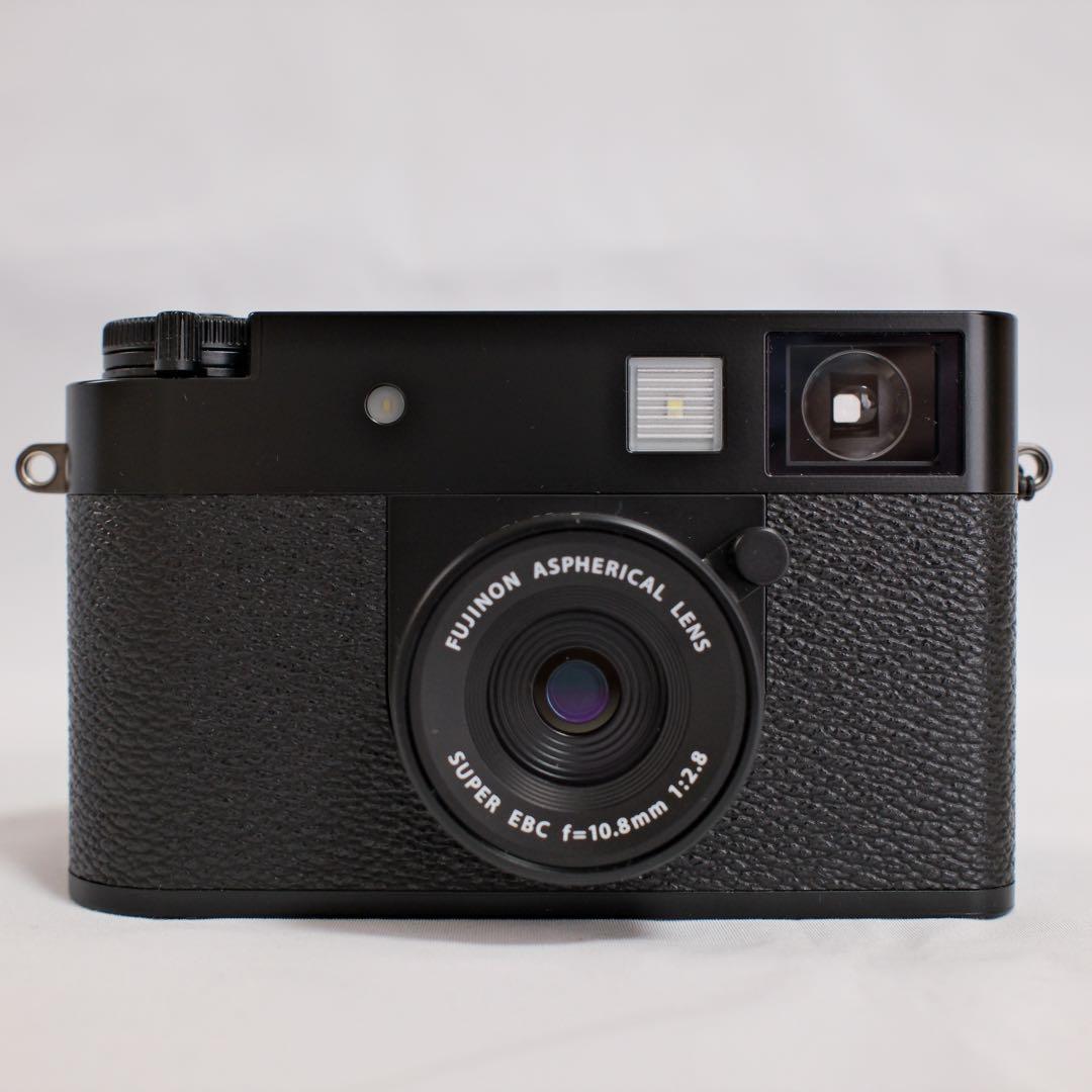 FUJIFILM 富士フィルム　X half （X-HF1）