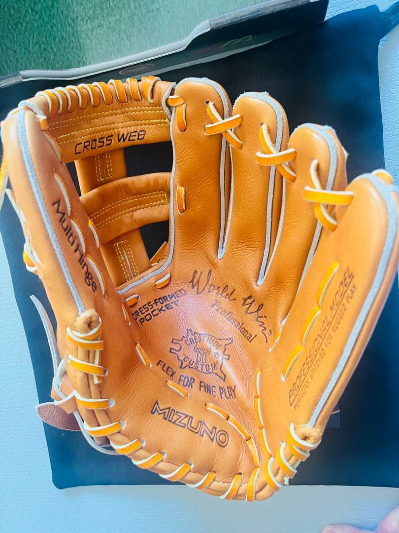 MIZUNO World Win 硬式グローブ 赤カップ