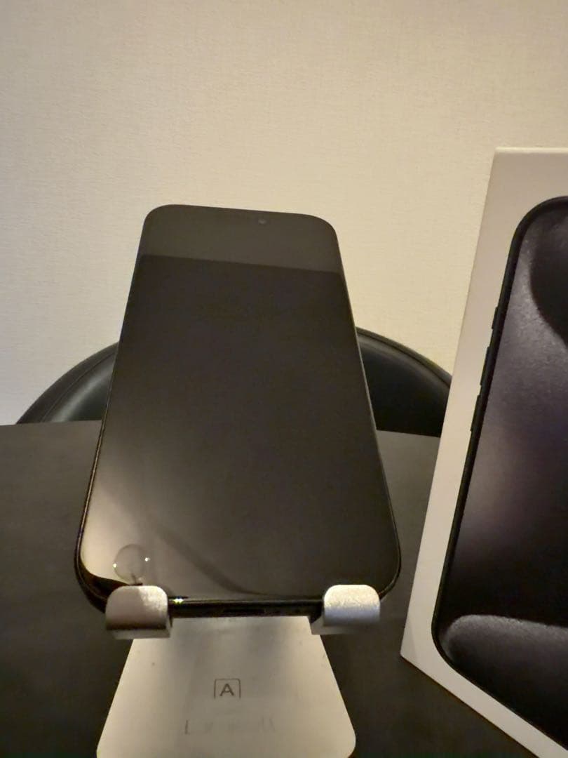 iPhone 15 Pro ブラックチタニウム 256GB SIMフリー