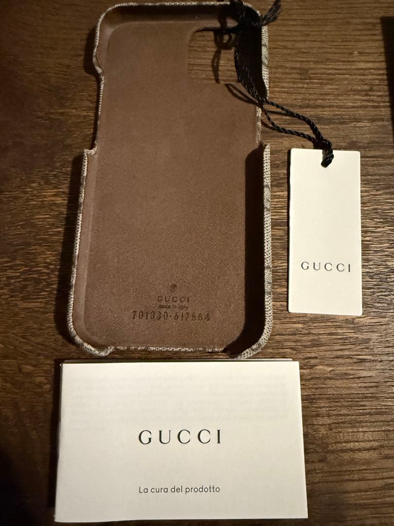 新品　グッチ GGスプリーム iPhone 13 14 15ケース GUCCI