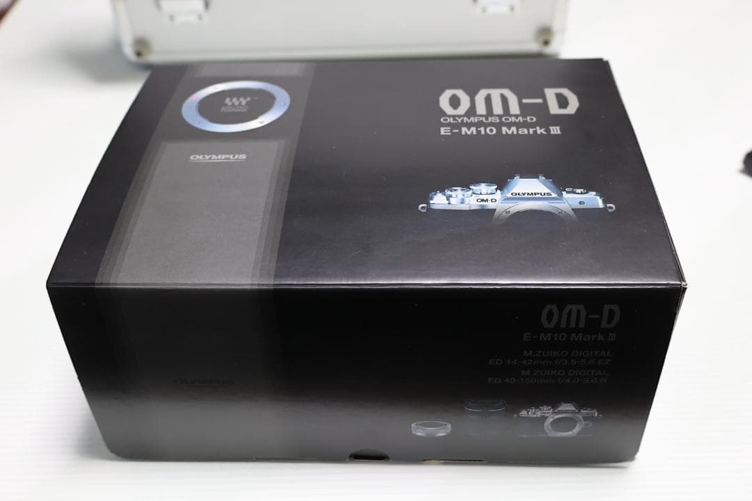 OLYMPUS OM-D E-M10 MarkⅢ　ダブルズーム