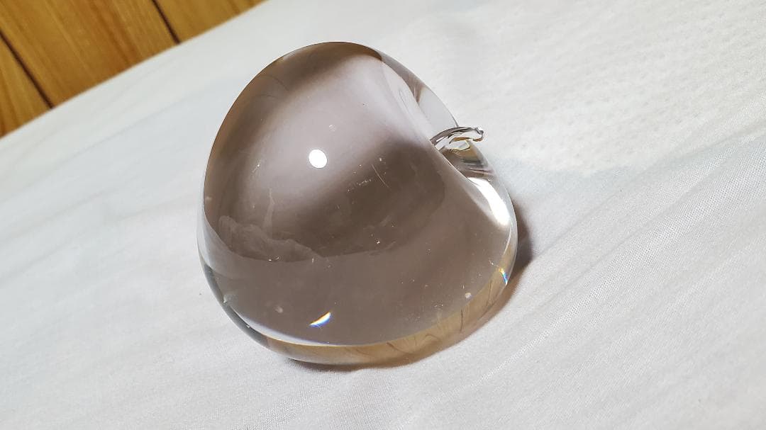 正規レア ウェッジウッド リンゴ クリスタル ペーパーウェイト アップルオブジェ