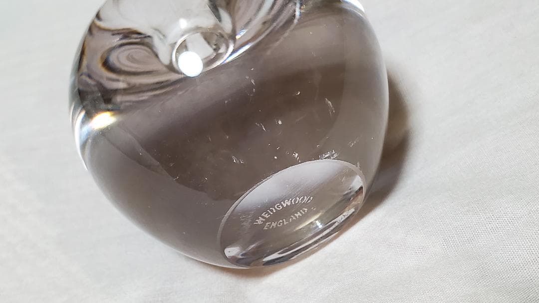 正規レア ウェッジウッド リンゴ クリスタル ペーパーウェイト アップルオブジェ