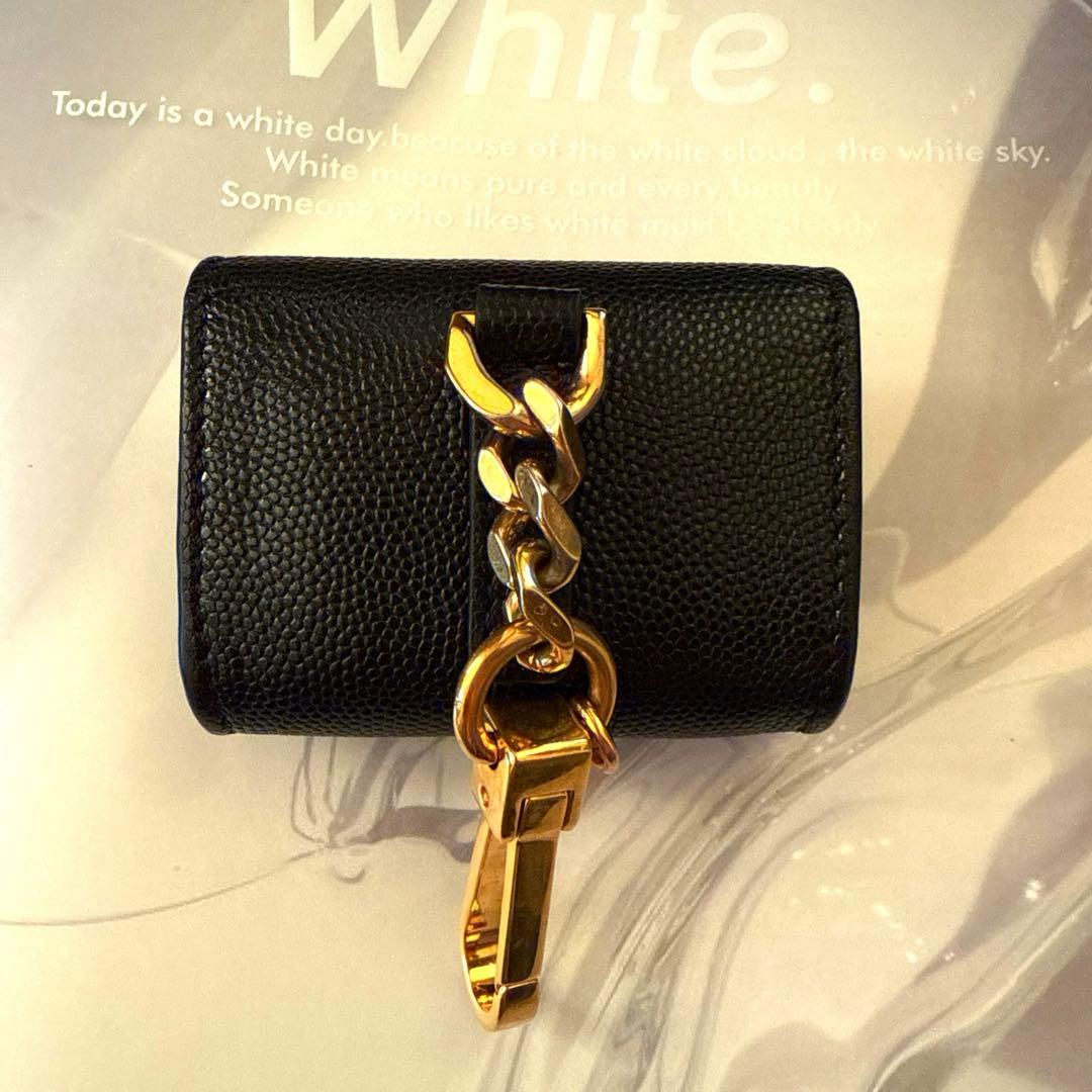 BURBERRY airpods pro ケース　ブラック　TBロゴ　レザー