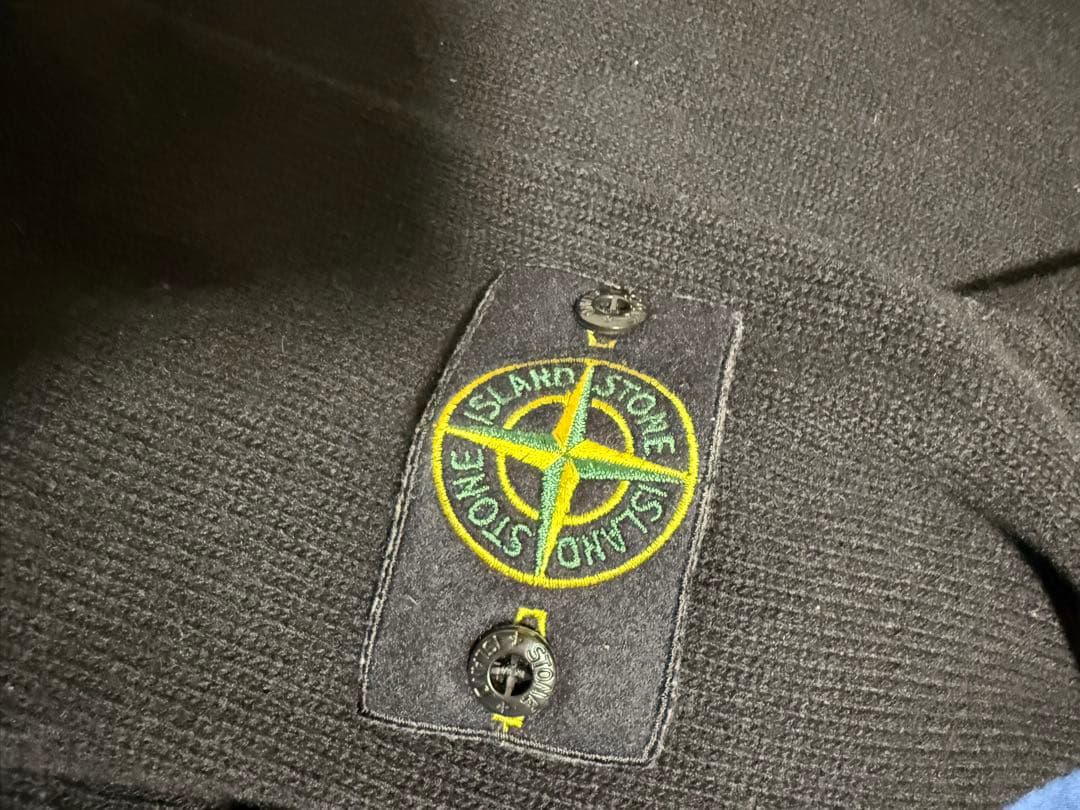 Stone  ブラック ニットセーター