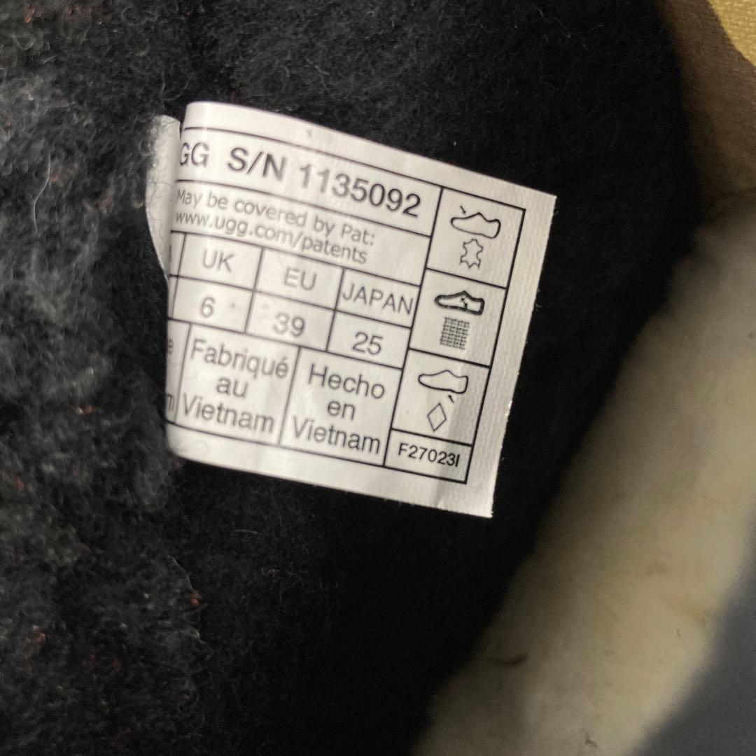 ☆新品未使用　UGG Classic Ultra Mini Platform