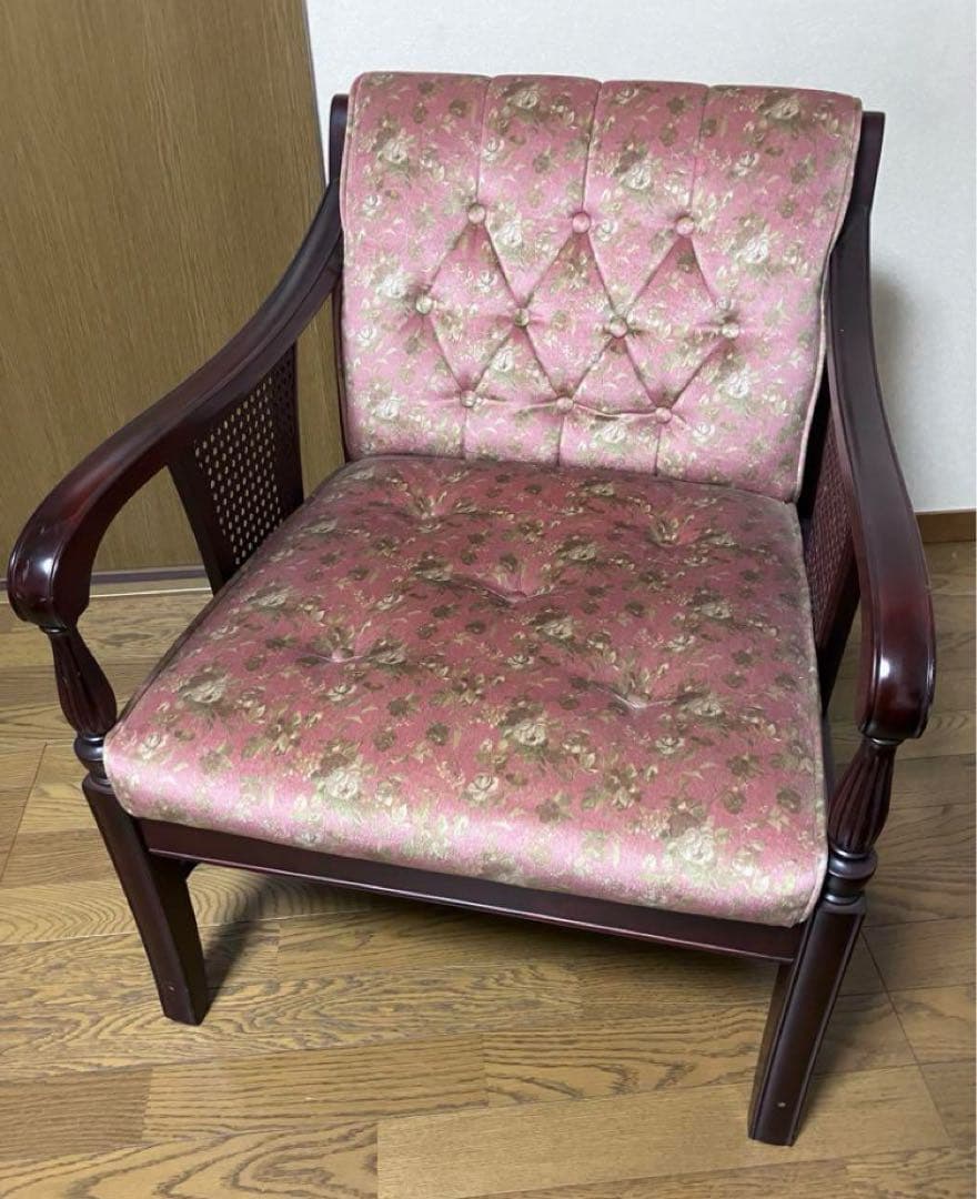 【直接】モリシゲ家具　クラシックテイスト　花柄（薔薇）高級リビングアーム付チェア