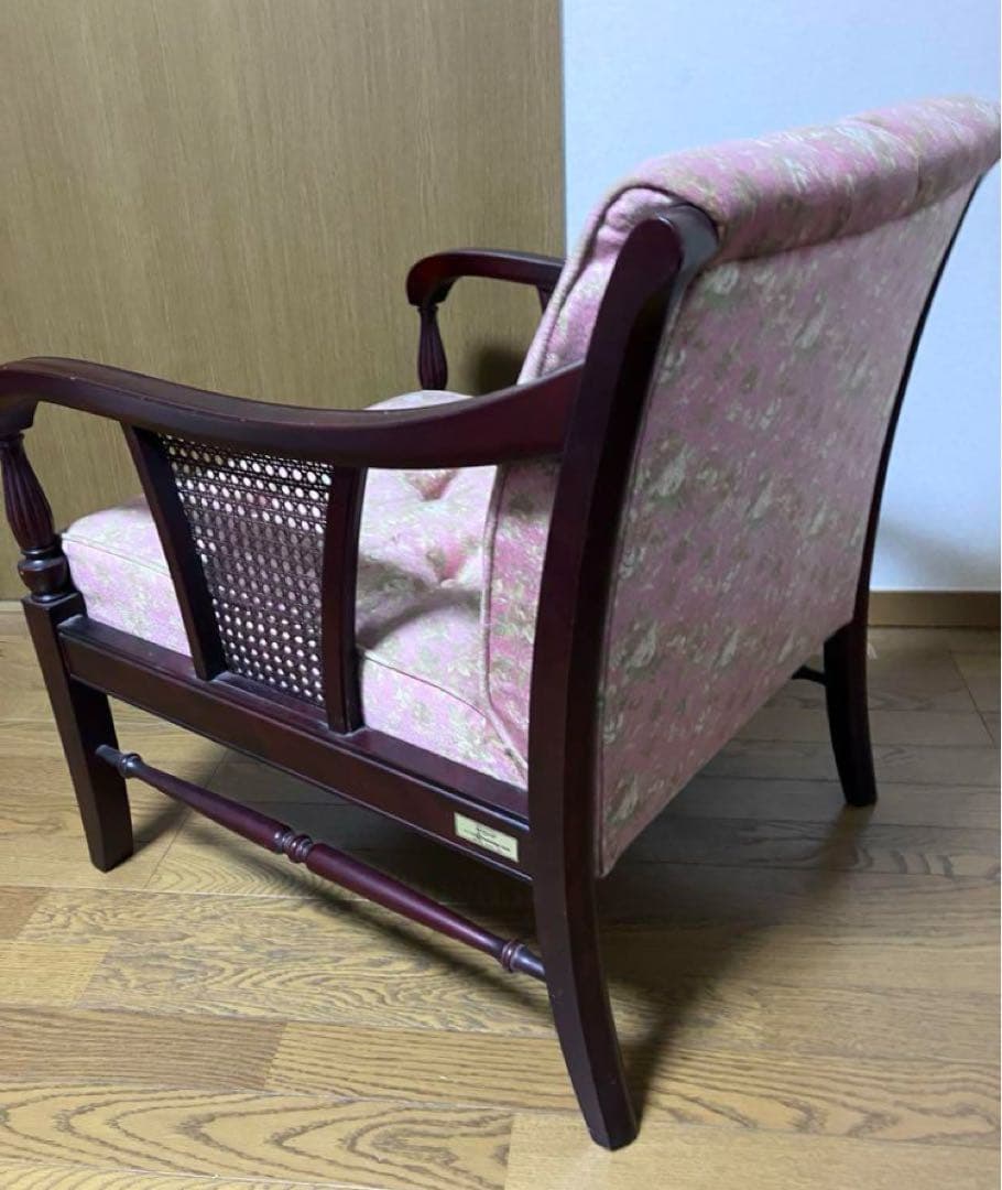 【直接】モリシゲ家具　クラシックテイスト　花柄（薔薇）高級リビングアーム付チェア