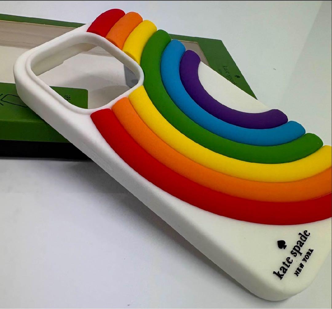 在庫わずか☘️正規品 ケイトスペードiPhone14Pro ケース 虹 レインボー