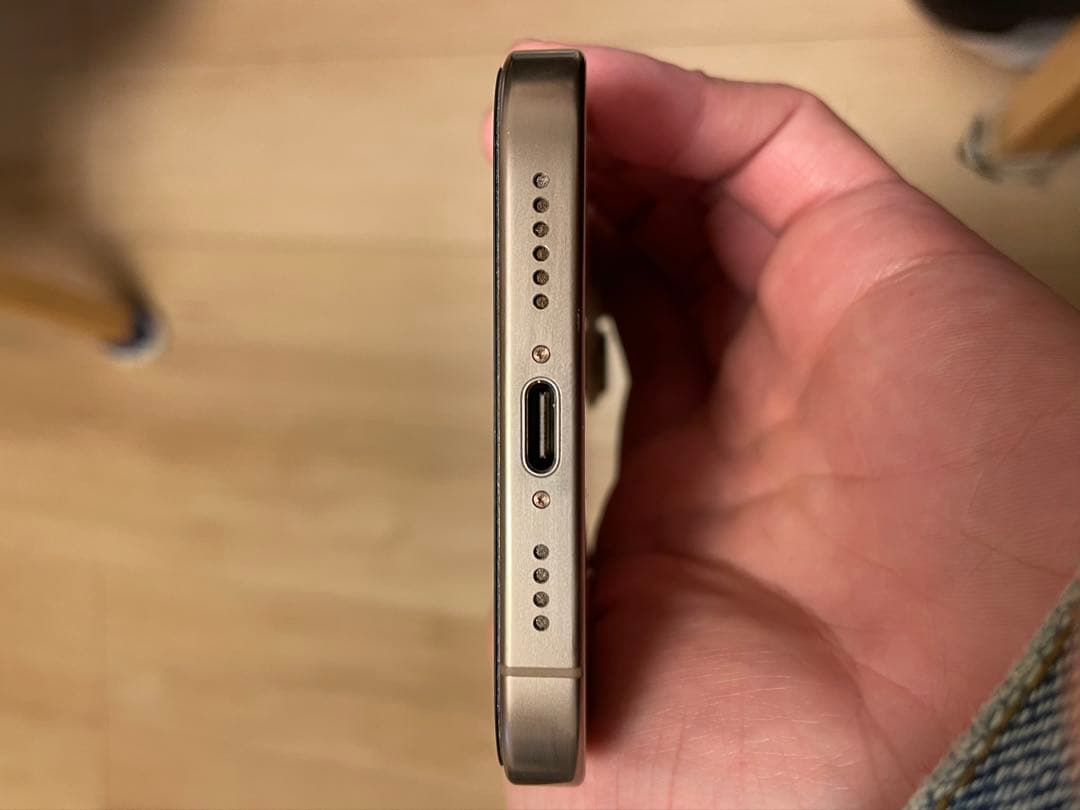 iPhone16Pro Max デザートチタニウム256GB SIMフリー