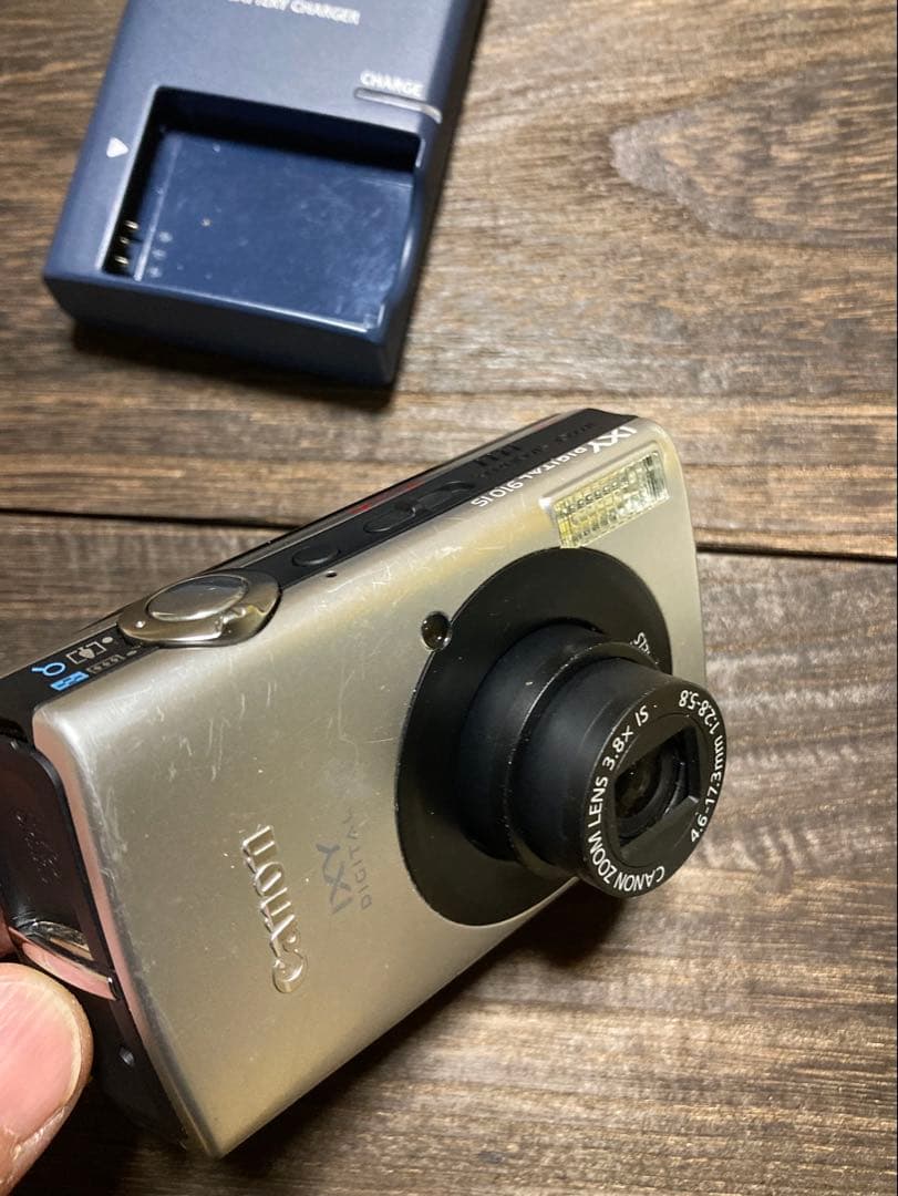 デジタルカメラ Canon IXY Digital 910 IS