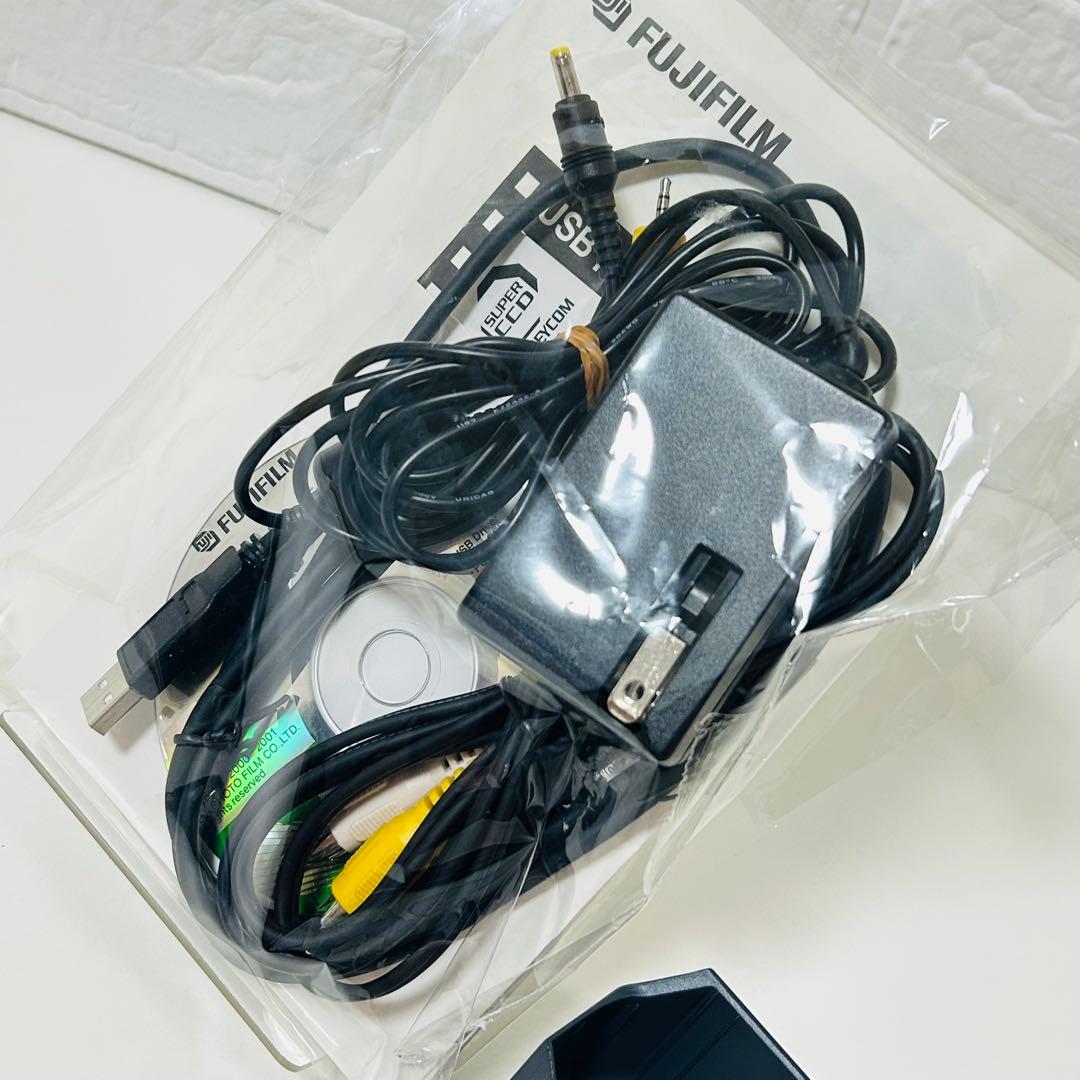 【動作品】【希少極美品】FUJIFILM ファインピクス 6800 Zoom