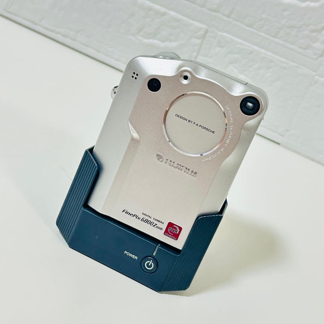 【動作品】【希少極美品】FUJIFILM ファインピクス 6800 Zoom