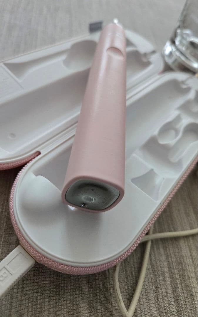 PHILIPS電動歯ブラシ ソニッケアー本体と充電ケース.グラス.ケーブル2種付