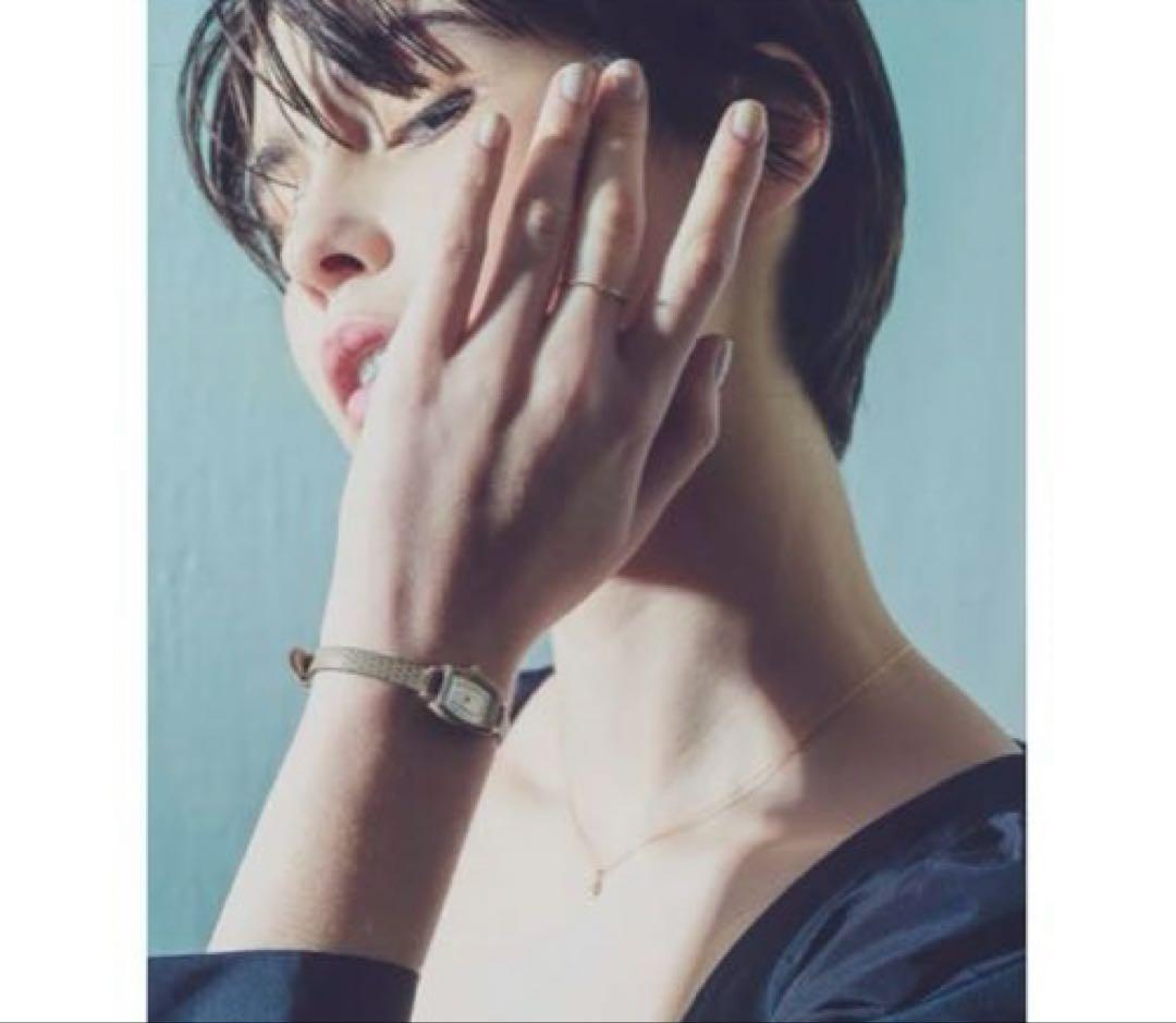 【美品】ete腕時計　トノー 1pダイヤエンボスレザーベルトレディース腕時計