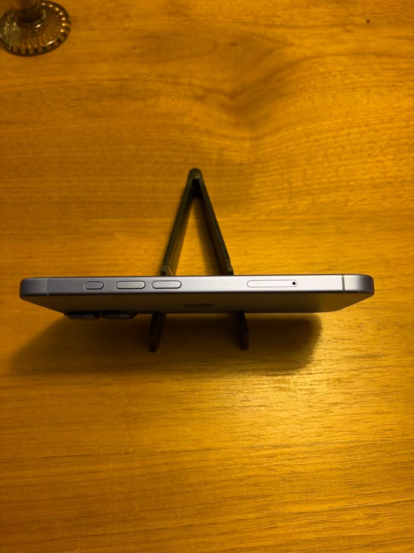 iPhone16 本体 ウルトラマリン 256GB 中古 バッテリー容量93%