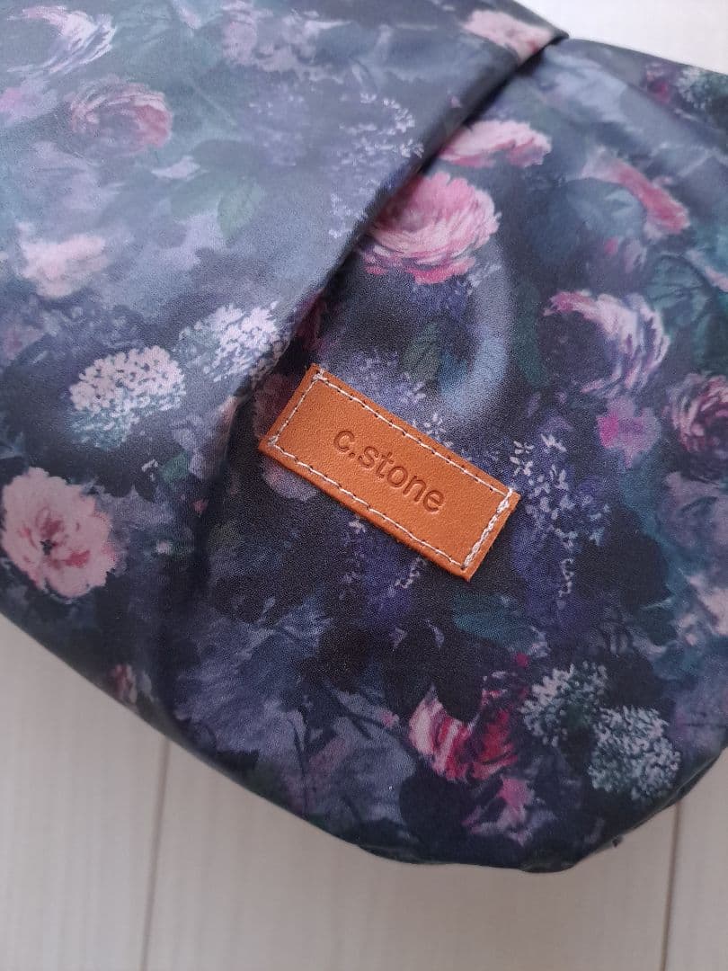 torinoki様　持ち手付　リバティ　魔女子さんノワール　横長ショルダーバッグ