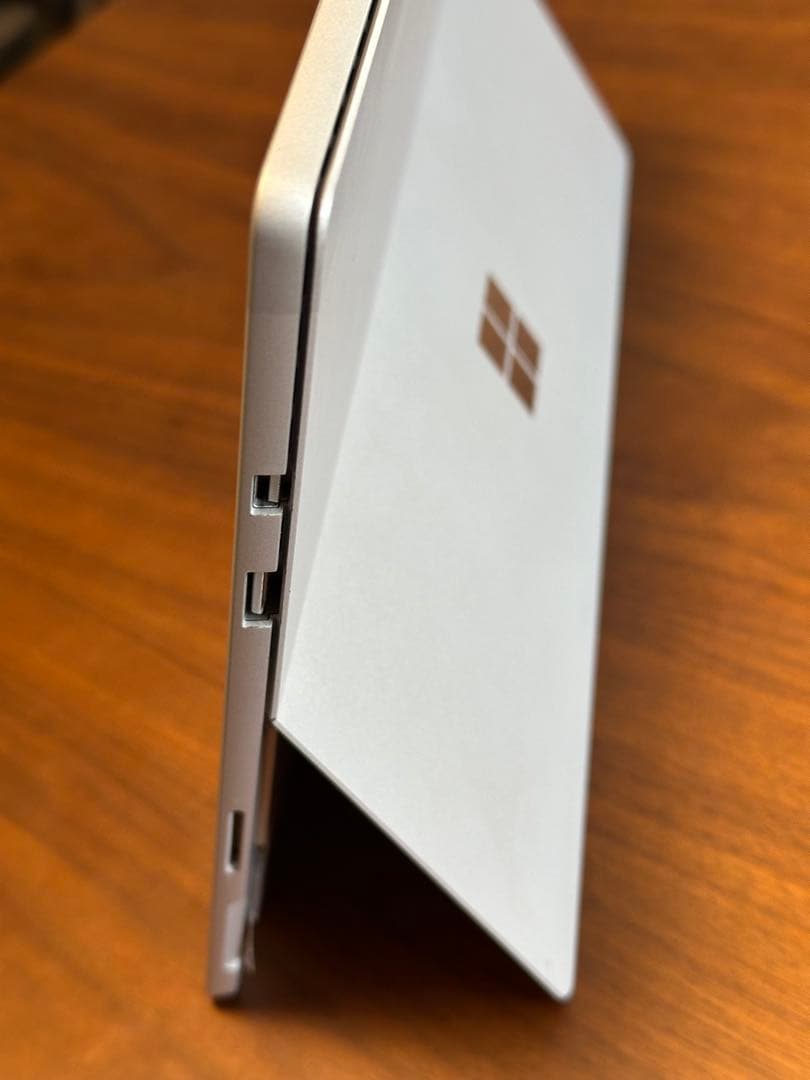 美品Surface Pro5 LTEモデル i5-7300 128GB