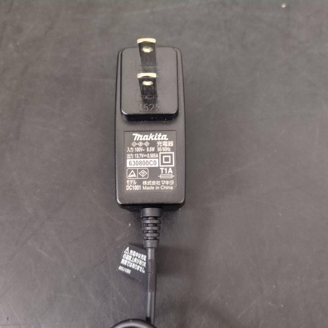 ☆マキタ　充電式クリーナー　CL116DWR　レッド　スティッククリーナー