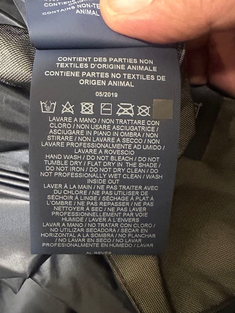 Herno ネイビー ダウンジャケット