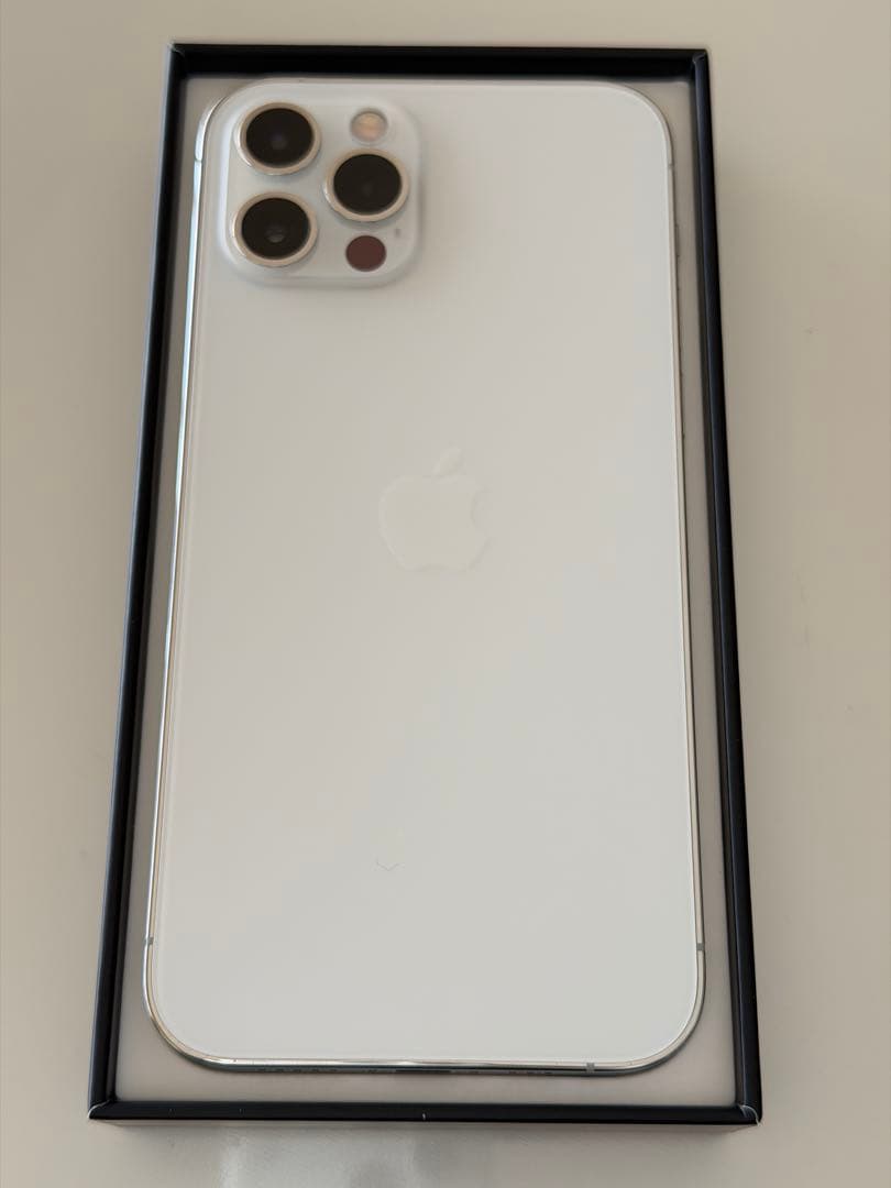 iPhone 12 Pro 256GB simフリー　シルバー