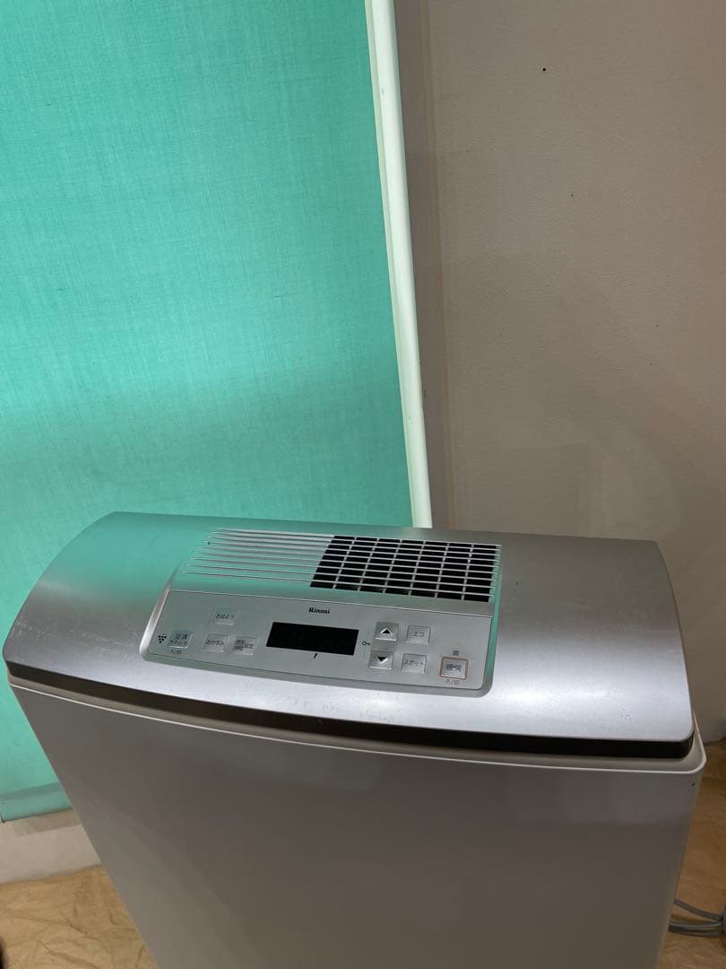 o*r様 リンナイ ガスファンヒーター ホワイト　高年式　RC-T5801 AC