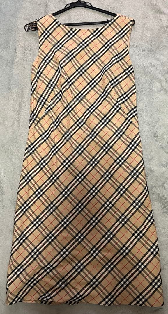 バーバリー　チェック柄 ベージュスカート