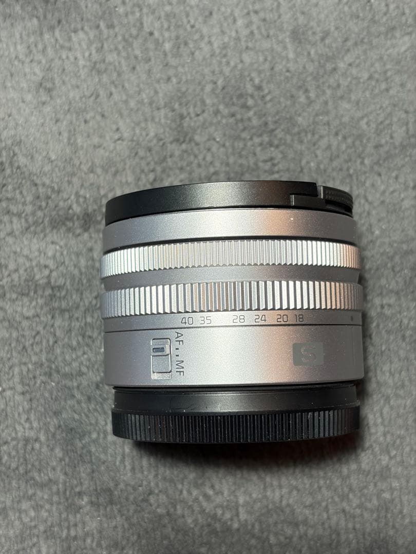 希少 LUMIX 18-40mm レンズ　シルバー