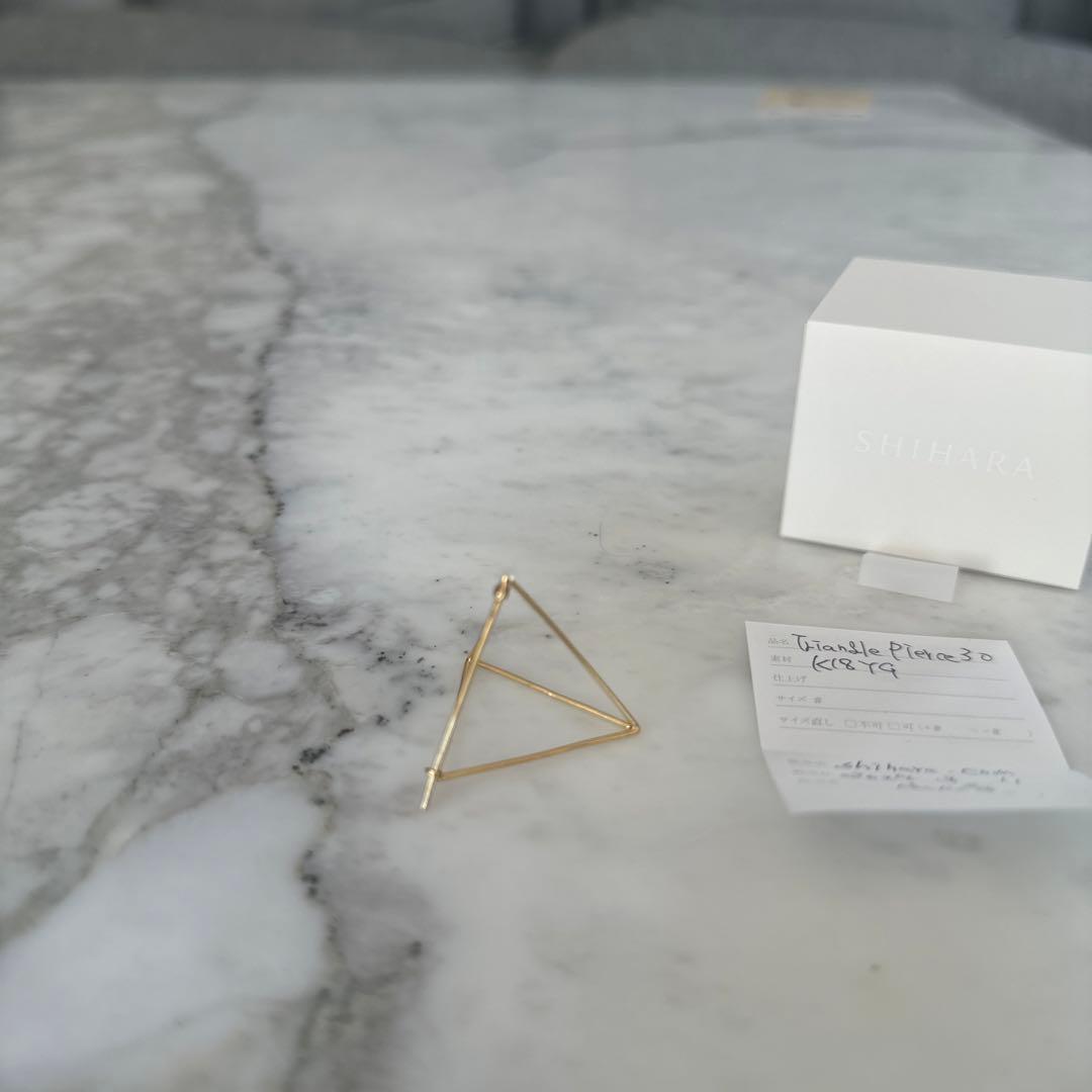 定価7.7.万シハラ　SHIHARA トライアングルピアス　30mm (片耳)