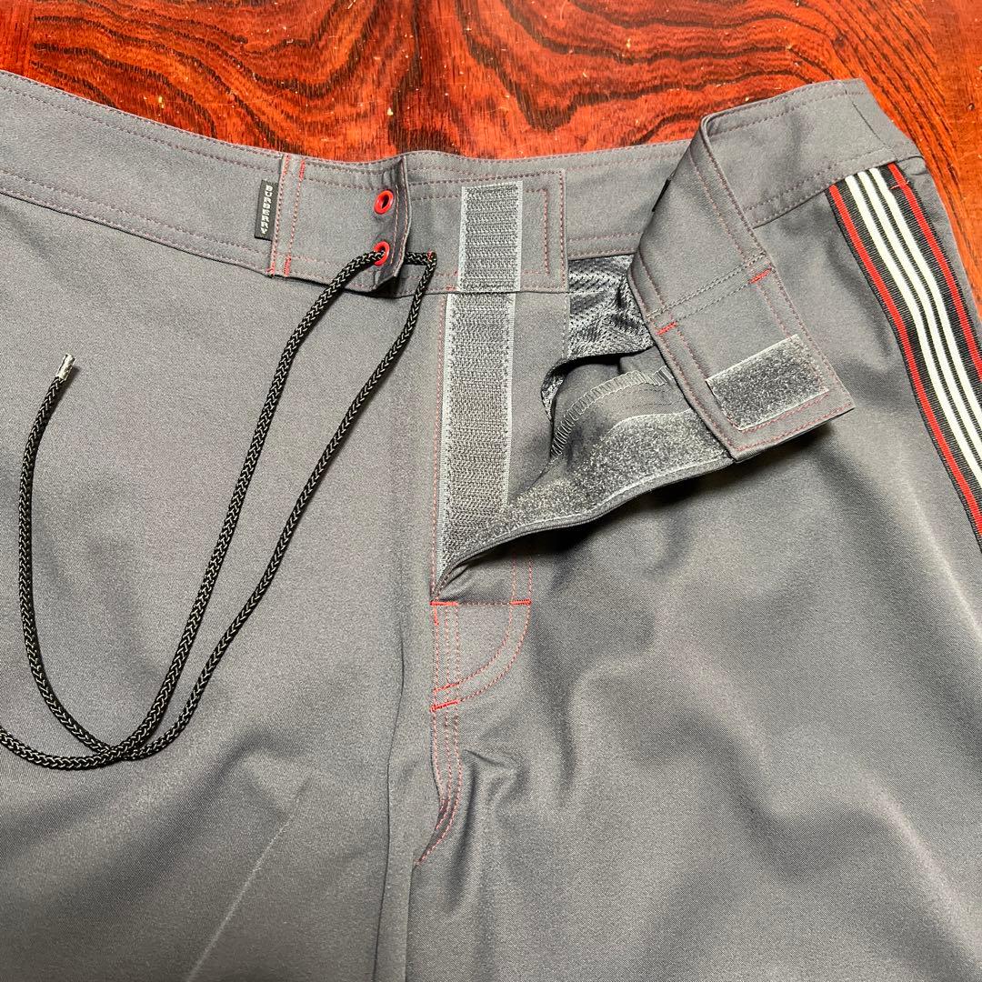 ⭐️お値下げ！バーバリー⭐️ブラックレーベル　スイムパンツLサイズ