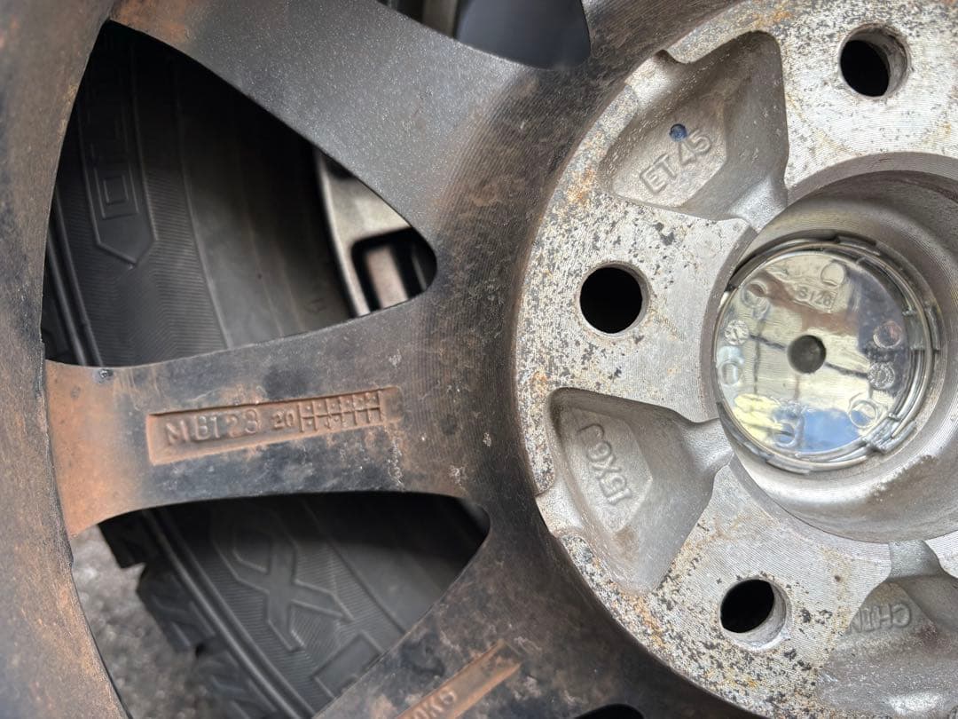 195/65R15 スタンドタイヤアルミセット　ダンロップ　2021年製　8部山