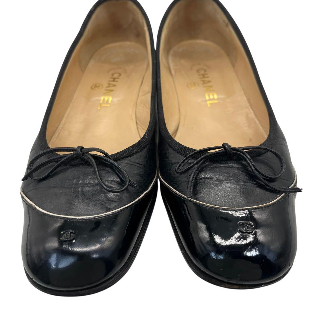 シャネル　バレリーナ　ローヒールパンプス　アーモンドトゥ　ココマーク　23.5