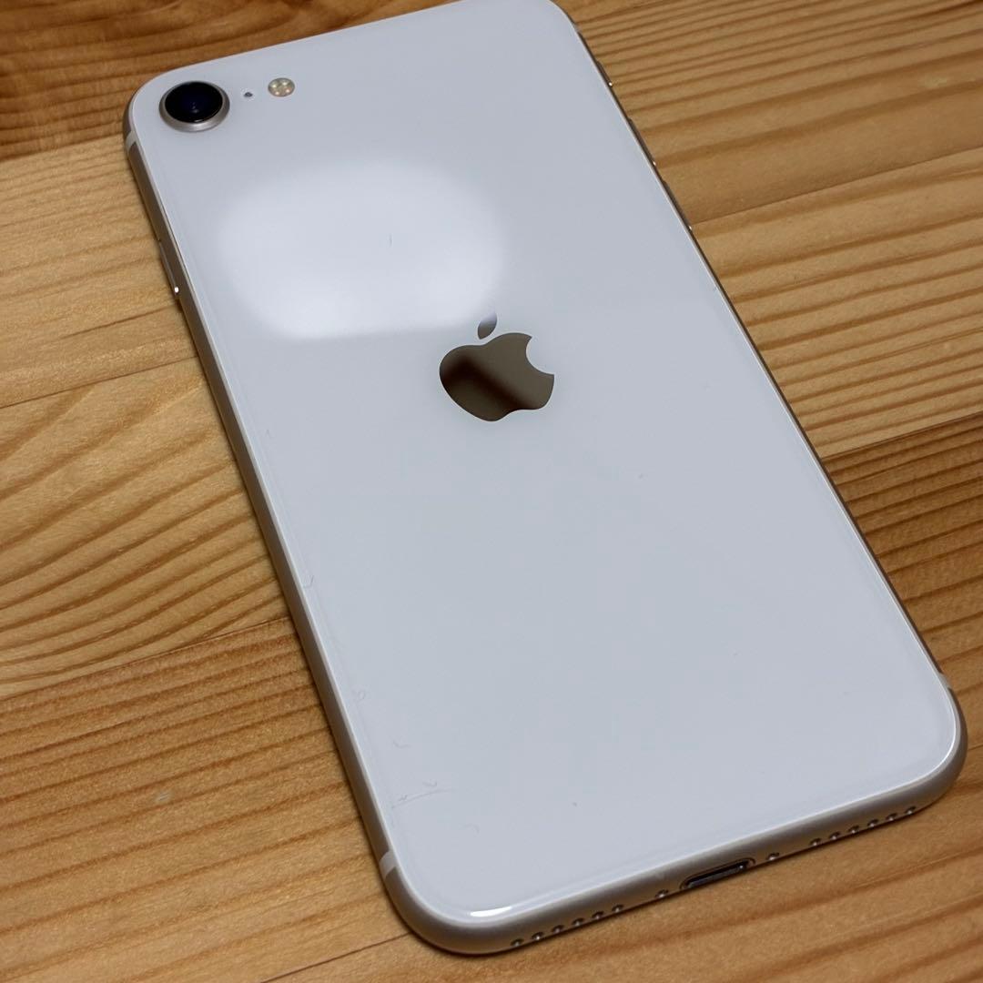 s*a様 バッテリー新品　iPhoneSE第3世代64GB SIMフリー　美品