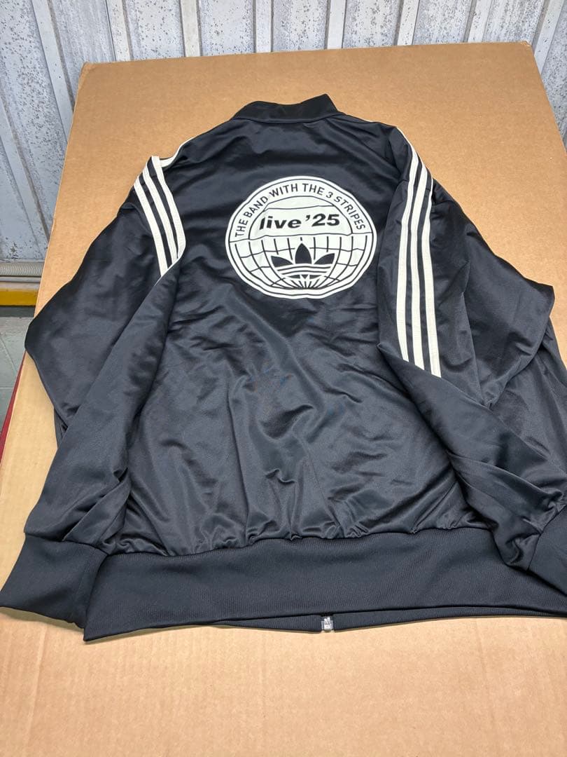 oasis adidas ジャージ