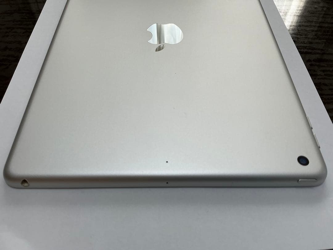 【極美品】iPad (第7世代) 128GB バッテリー95パーセントWifi