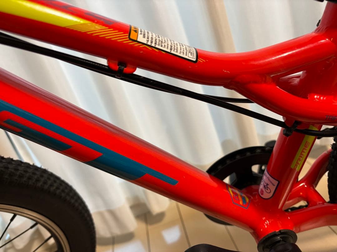 GT STOMPER PRIME 20インチ