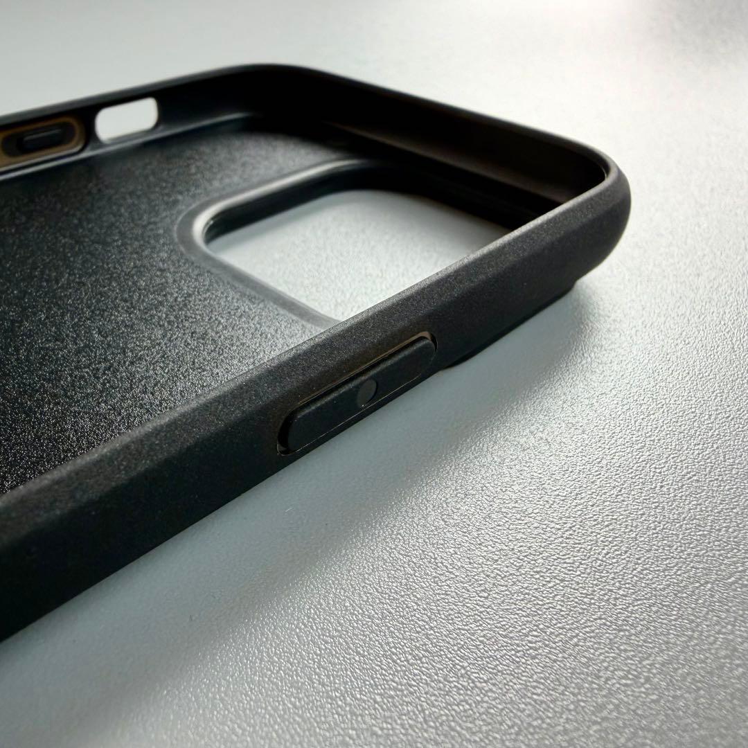 新品未使用 PRADA プラダ iPhoneケース スマホショルダー ストラップ